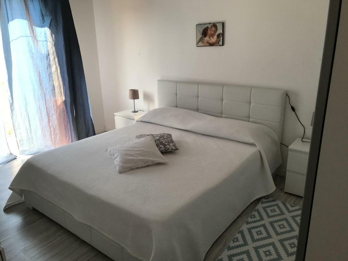 Giorgiada Apartment Mazzeo Bagian luar foto